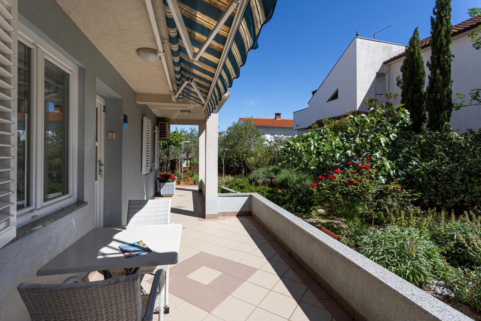 Apartments Villa Ana Krk Town Ruang foto