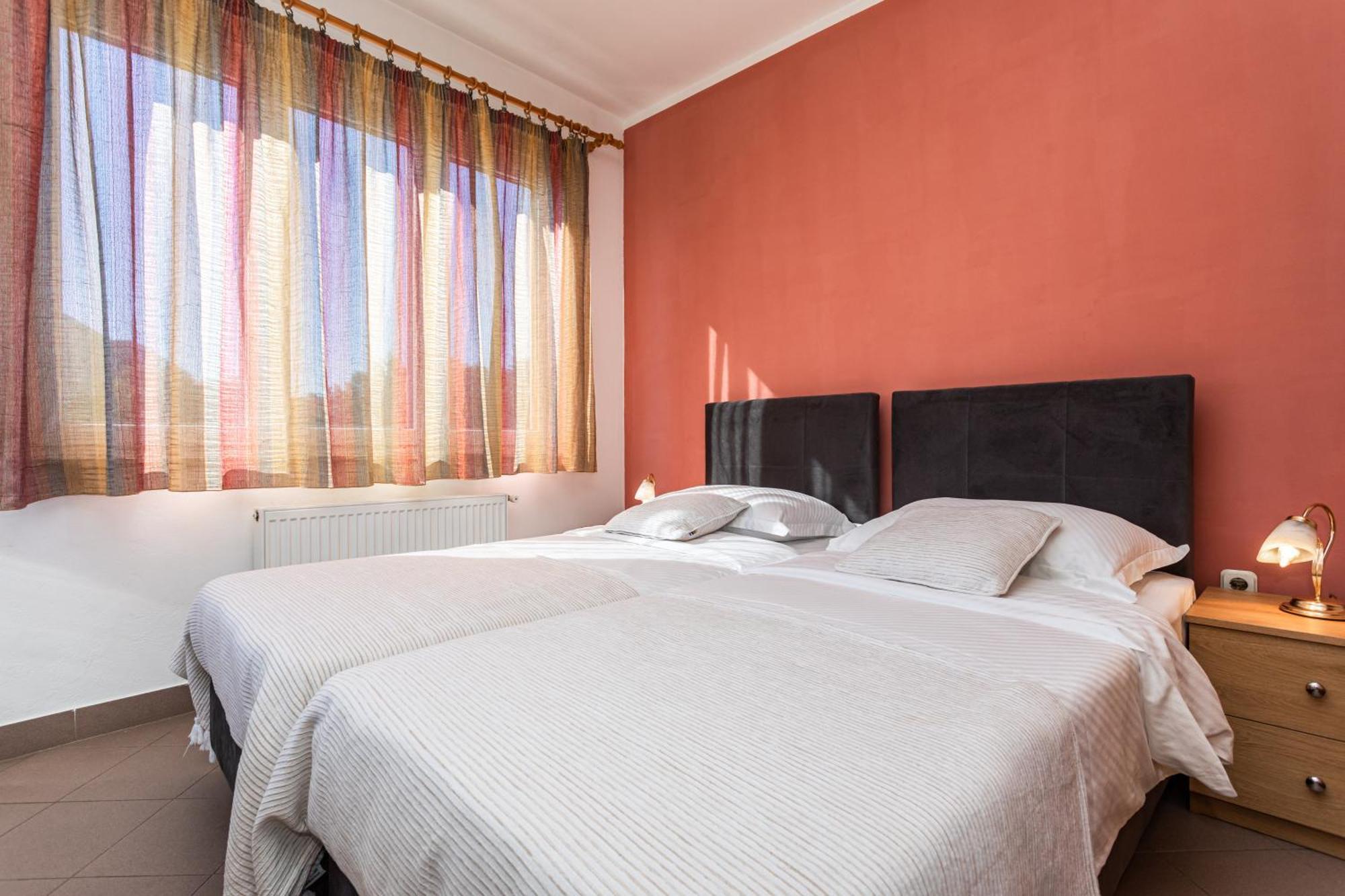 Apartments Villa Ana Krk Town Ruang foto